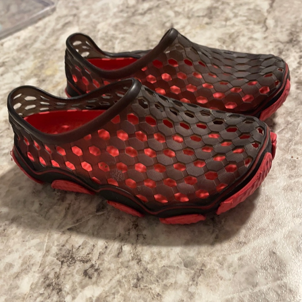 Baby/toddler water shoes